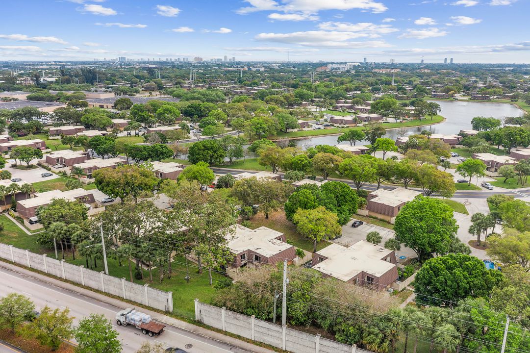 En Venta: $285,000 (2 camas, 2 baños, 1236 Pies cuadrados)