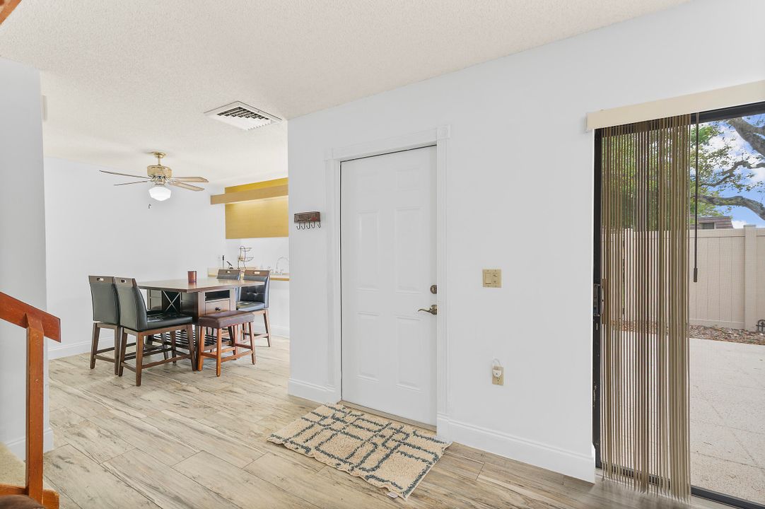 En Venta: $285,000 (2 camas, 2 baños, 1236 Pies cuadrados)