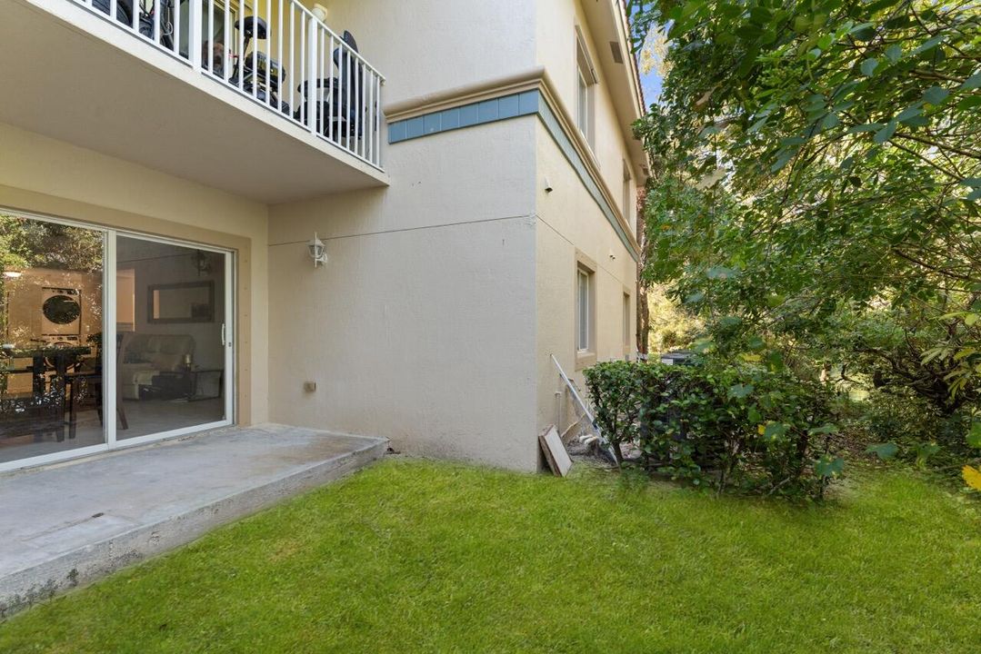 На продажу: $235,000 (3 спален, 2 ванн, 999 Квадратных фут)