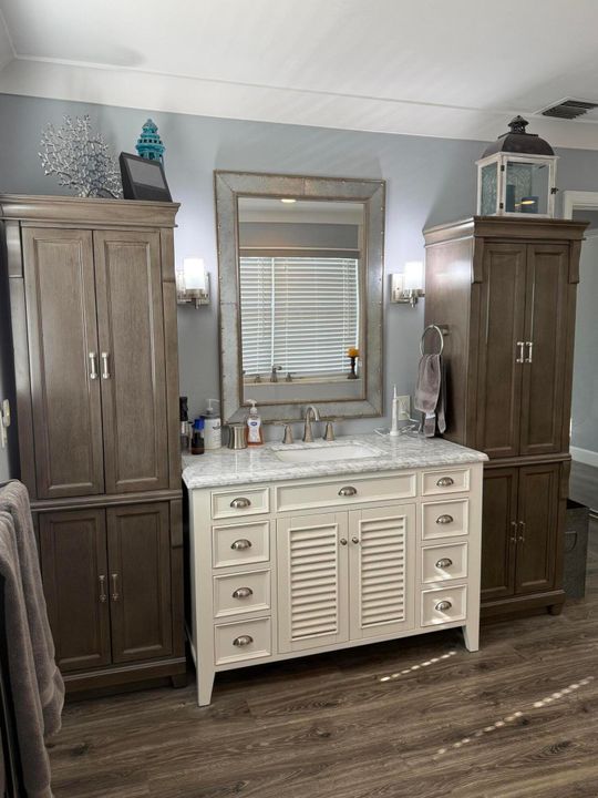 На продажу: $824,000 (5 спален, 3 ванн, 3070 Квадратных фут)