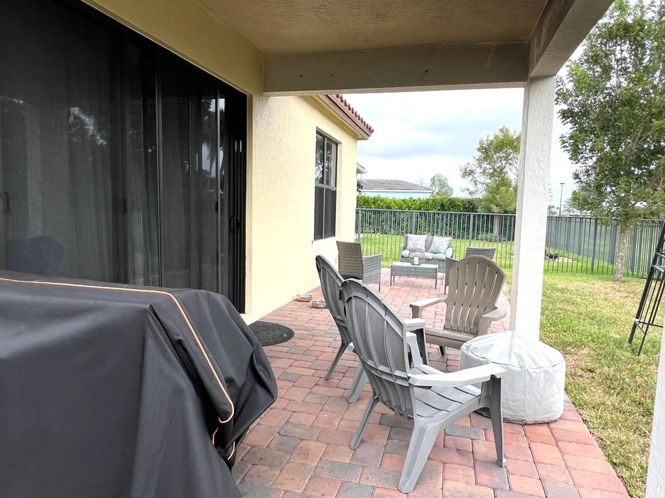 For Sale: $589,900 (4 beds, 2 baths, 2110 Square Feet)