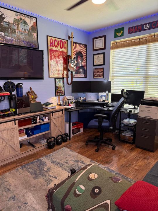 На продажу: $824,000 (5 спален, 3 ванн, 3070 Квадратных фут)