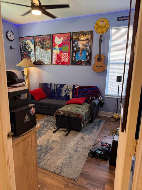 На продажу: $824,000 (5 спален, 3 ванн, 3070 Квадратных фут)