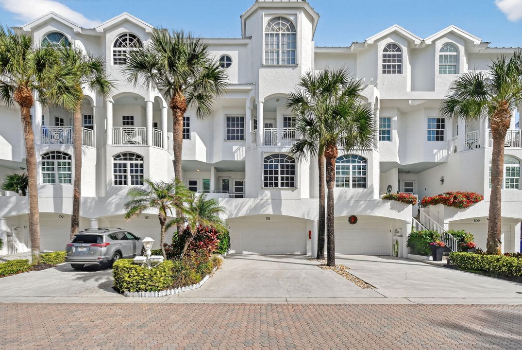 待售: $3,397,000 (4 贝兹, 4 浴室, 3207 平方英尺)