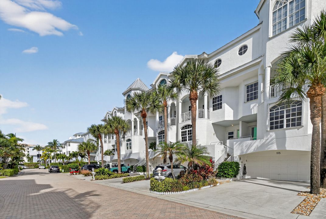 待售: $3,397,000 (4 贝兹, 4 浴室, 3207 平方英尺)