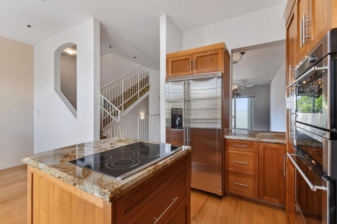 待售: $3,397,000 (4 贝兹, 4 浴室, 3207 平方英尺)