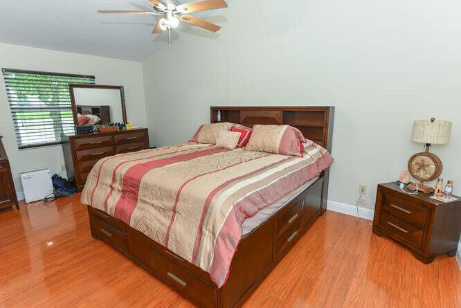 На продажу: $499,000 (3 спален, 2 ванн, 1343 Квадратных фут)