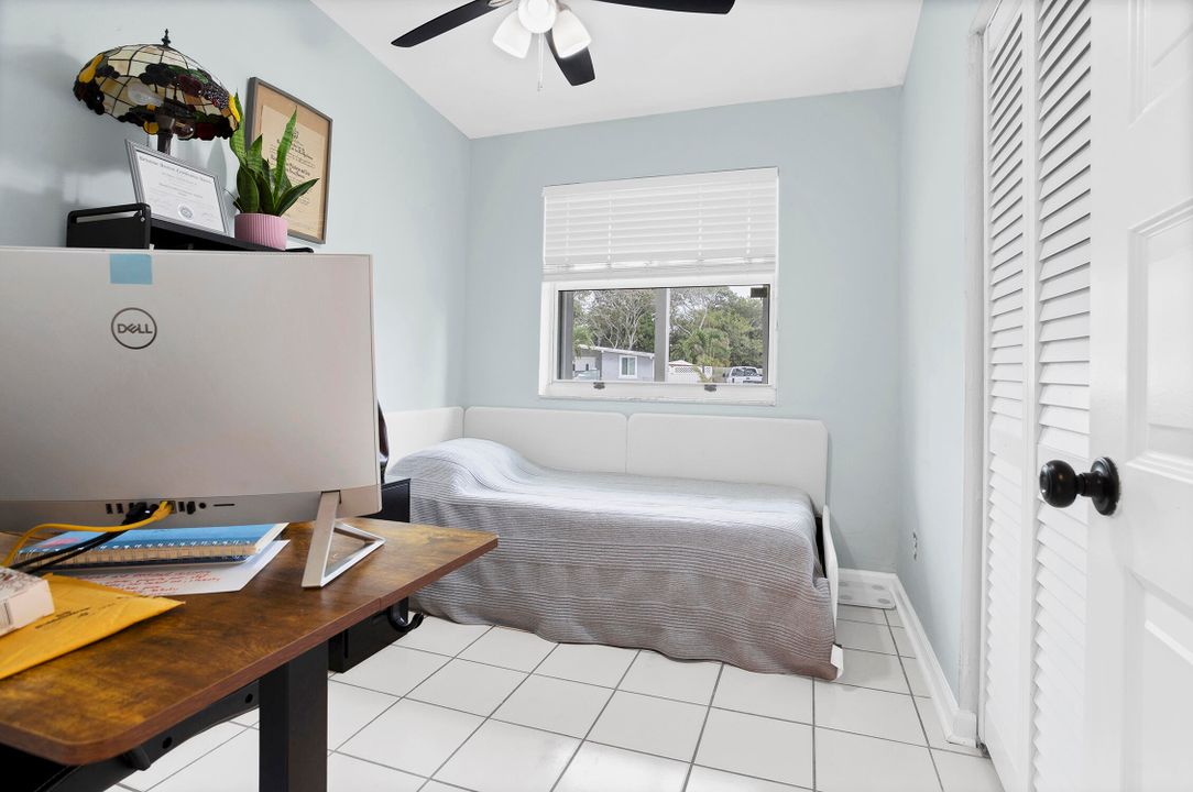 For Sale: $405,900 (3 beds, 1 baths, 828 Square Feet)