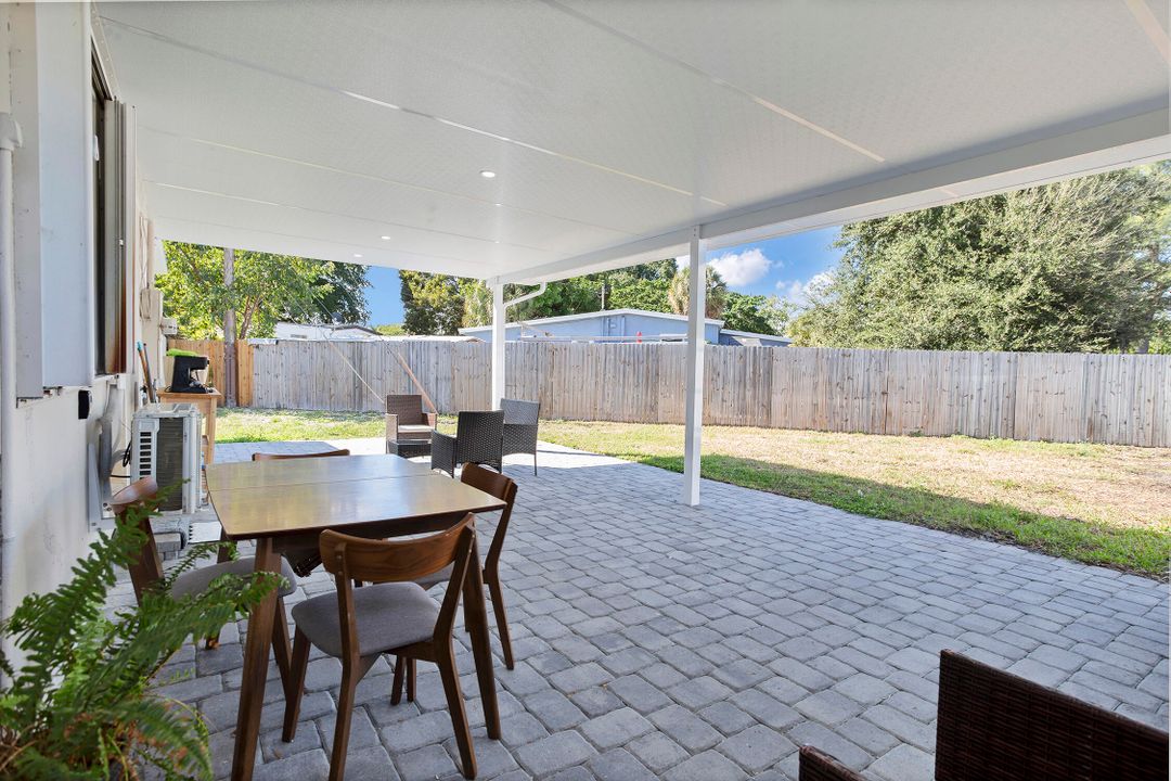 For Sale: $405,900 (3 beds, 1 baths, 828 Square Feet)