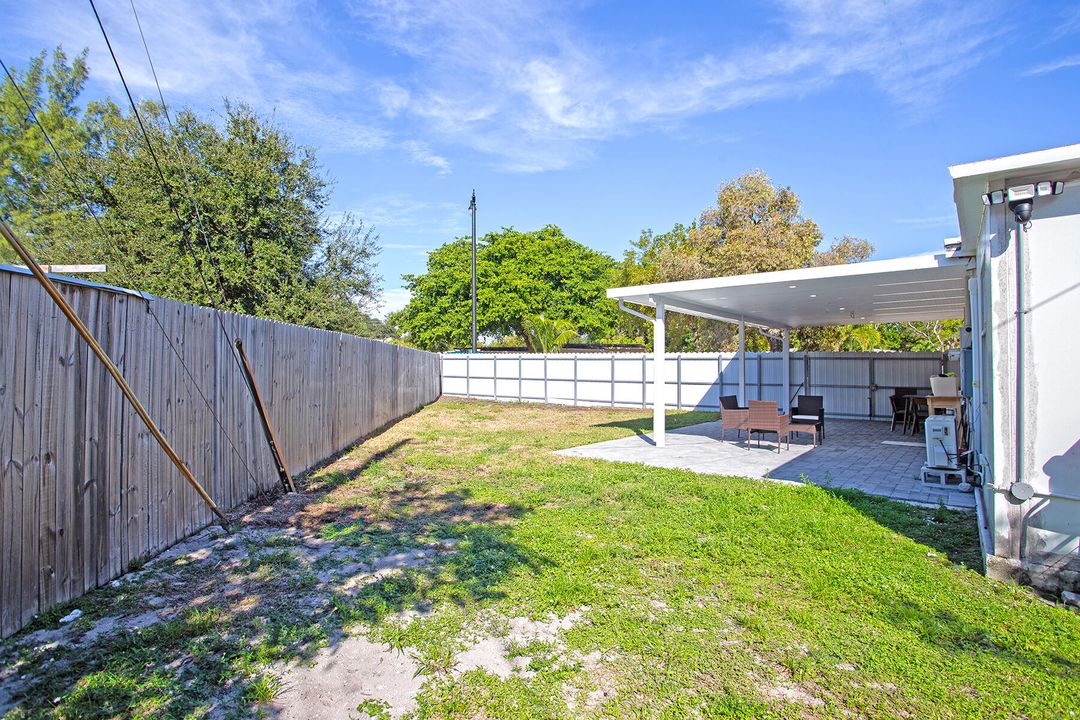 For Sale: $405,900 (3 beds, 1 baths, 828 Square Feet)