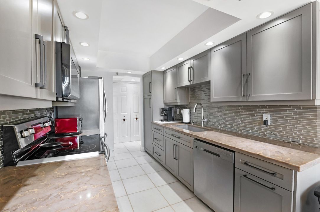 На продажу: $465,000 (2 спален, 2 ванн, 1760 Квадратных фут)