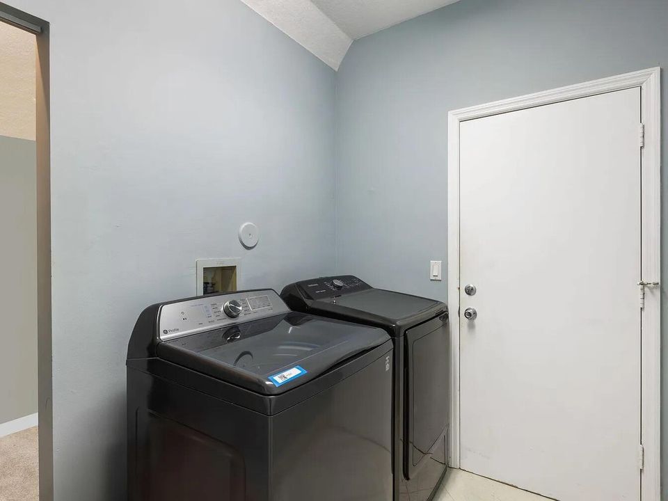 En Renta: $3,900 (4 camas, 3 baños, 2376 Pies cuadrados)