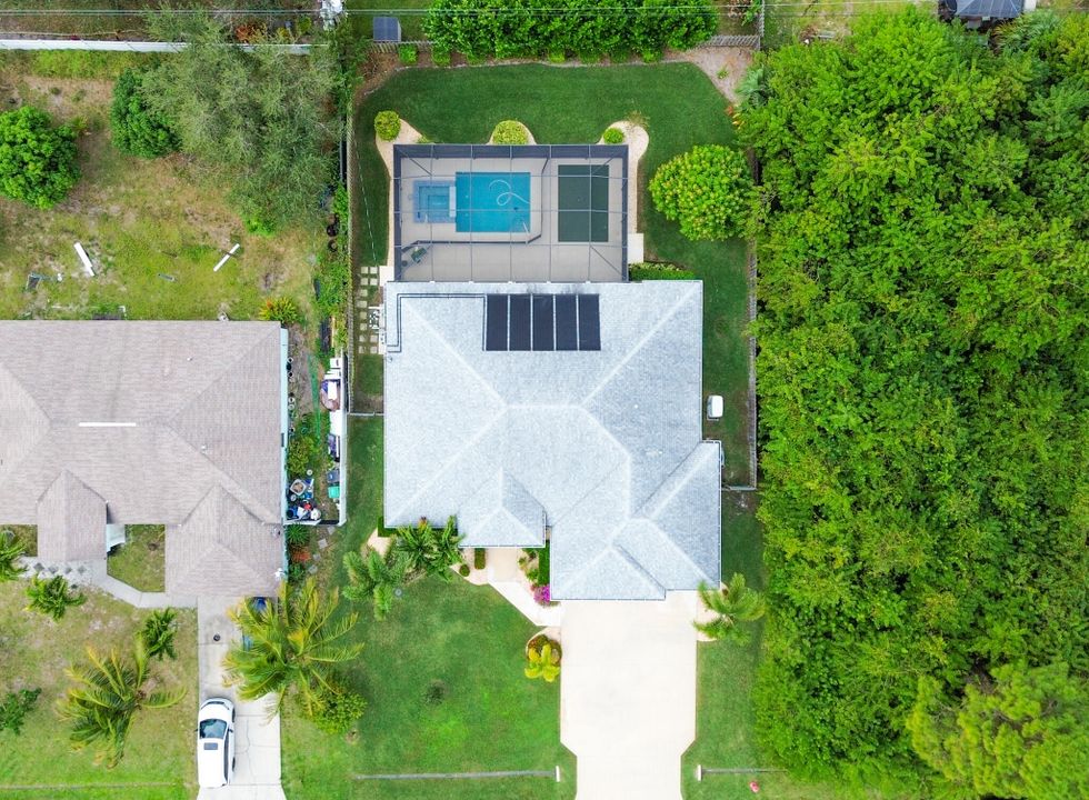 For Sale: $545,000 (3 beds, 2 baths, 1907 Square Feet)