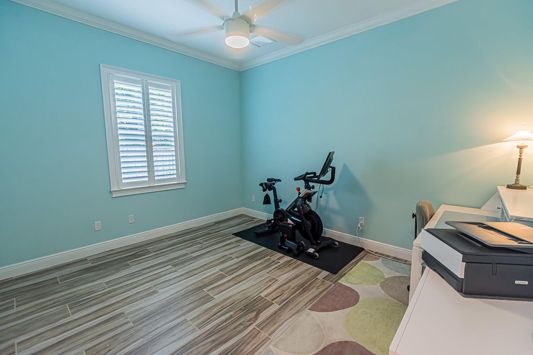 For Sale: $545,000 (3 beds, 2 baths, 1907 Square Feet)