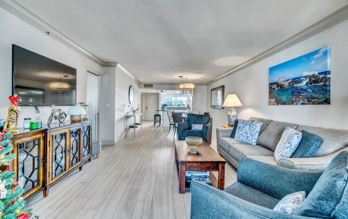 En Venta: $545,000 (2 camas, 2 baños, 1201 Pies cuadrados)