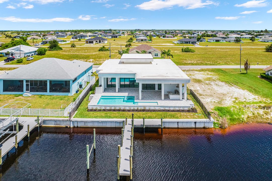 For Sale: $1,399,950 (4 beds, 3 baths, 2653 Square Feet)