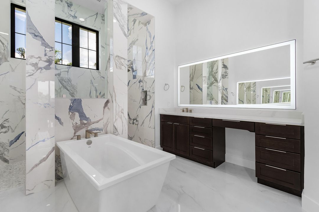 For Sale: $1,399,950 (4 beds, 3 baths, 2653 Square Feet)