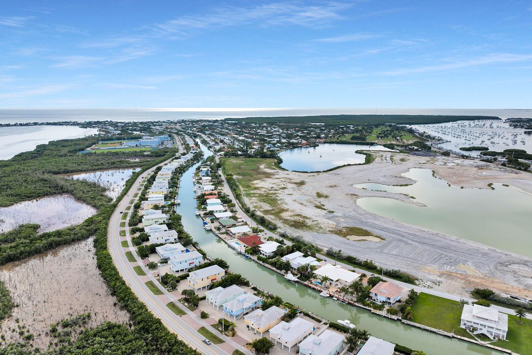 На продажу: $1,445,000 (4 спален, 3 ванн, 1840 Квадратных фут)