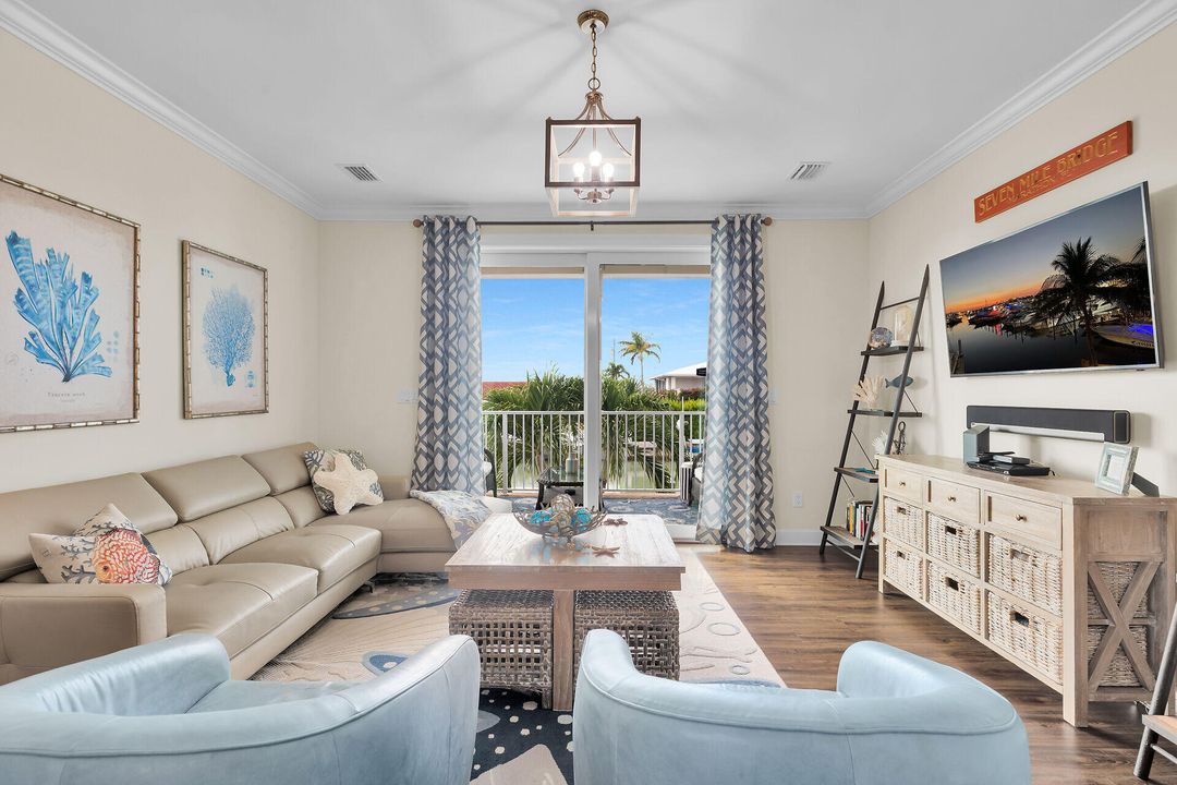 На продажу: $1,445,000 (4 спален, 3 ванн, 1840 Квадратных фут)