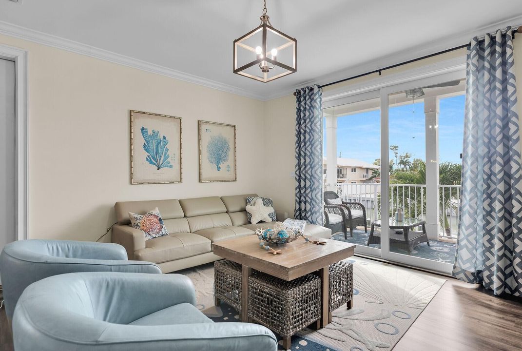 На продажу: $1,445,000 (4 спален, 3 ванн, 1840 Квадратных фут)