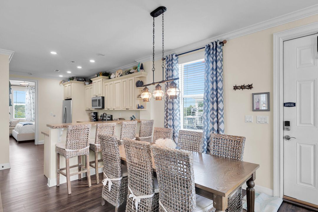 На продажу: $1,445,000 (4 спален, 3 ванн, 1840 Квадратных фут)