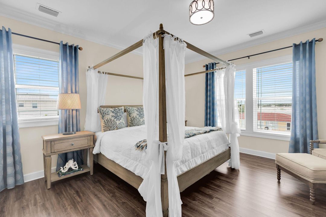 На продажу: $1,445,000 (4 спален, 3 ванн, 1840 Квадратных фут)