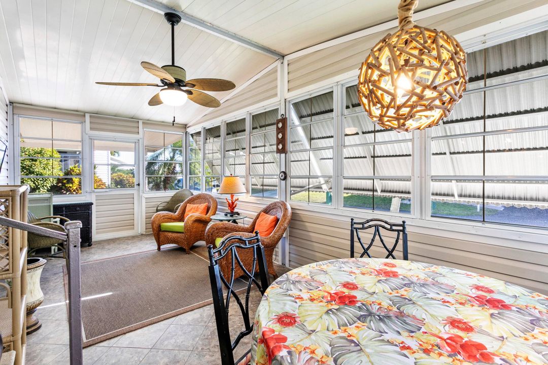 На продажу: $189,900 (2 спален, 2 ванн, 1200 Квадратных фут)