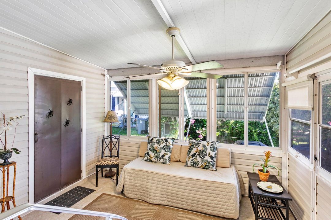 На продажу: $189,900 (2 спален, 2 ванн, 1200 Квадратных фут)