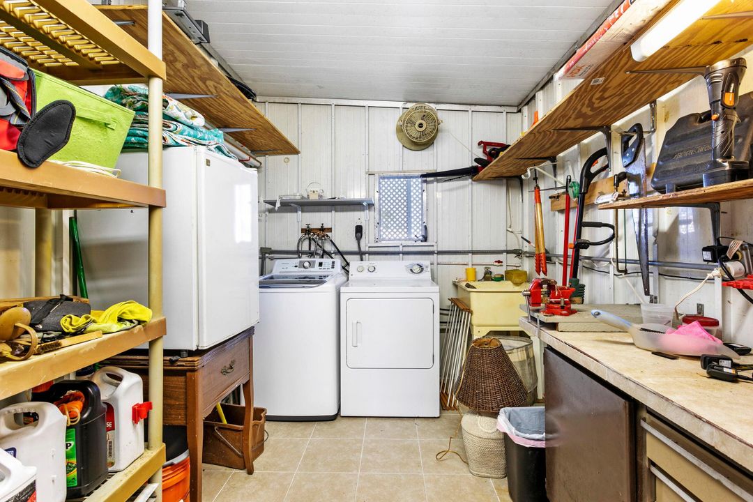 На продажу: $189,900 (2 спален, 2 ванн, 1200 Квадратных фут)