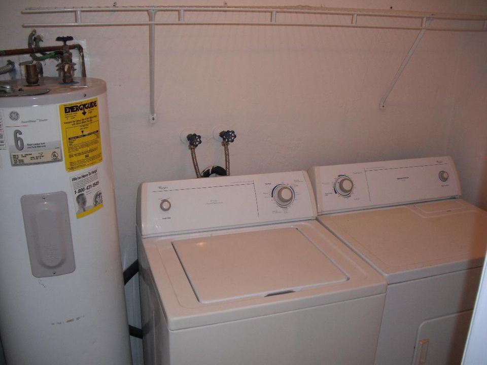 For Rent: $2,950 (3 beds, 2 baths, 1132 Square Feet)