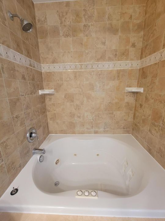 For Rent: $3,640 (3 beds, 2 baths, 1524 Square Feet)