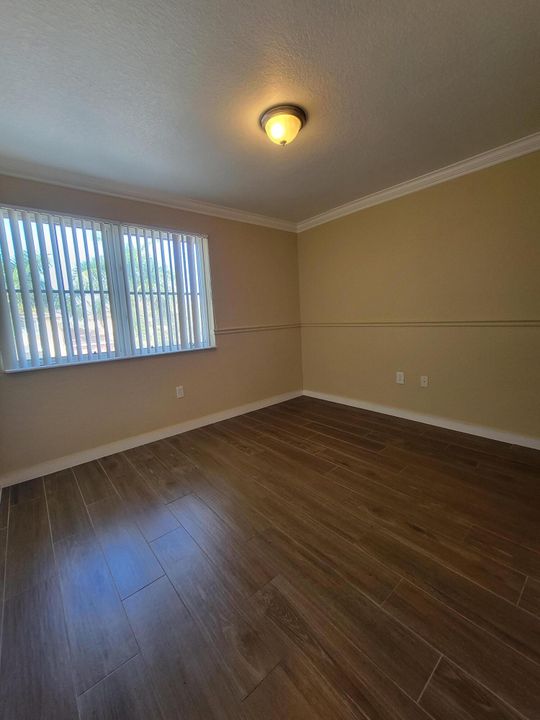 For Rent: $3,640 (3 beds, 2 baths, 1524 Square Feet)