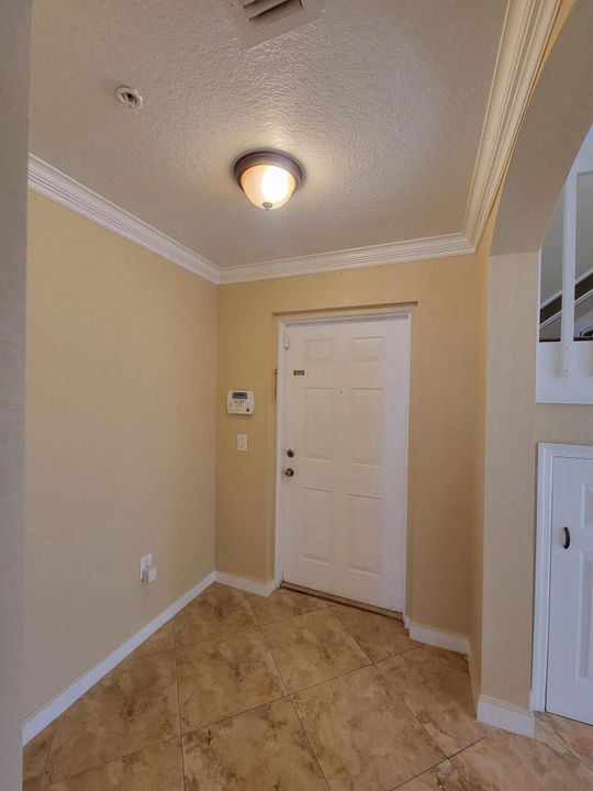 For Rent: $3,640 (3 beds, 2 baths, 1524 Square Feet)