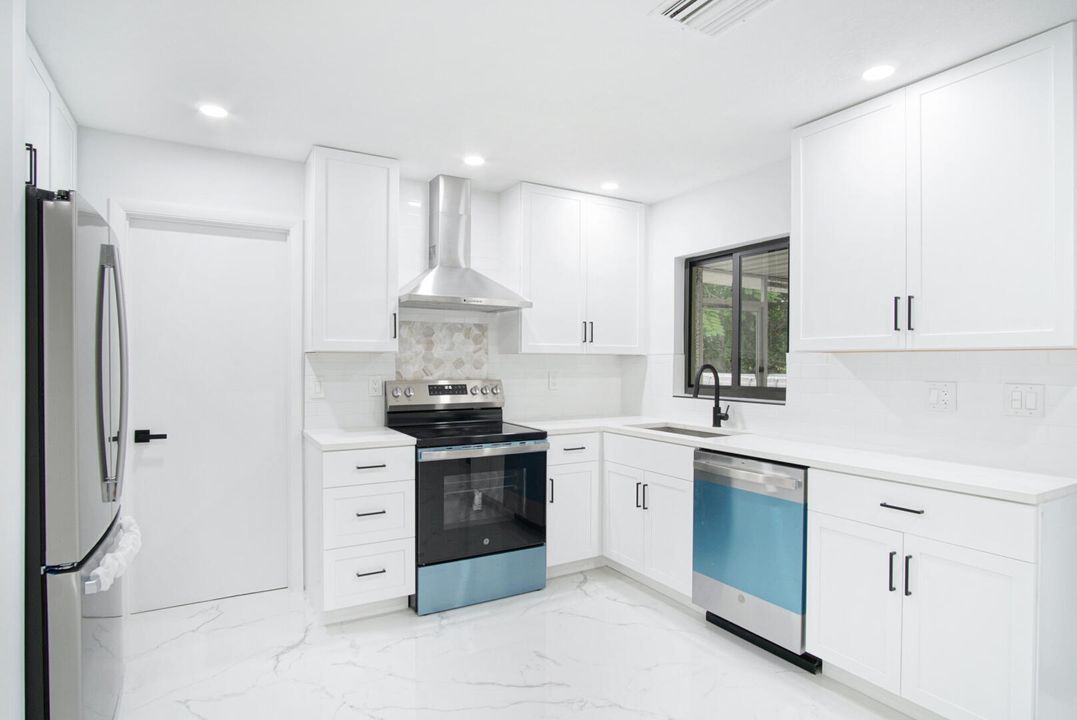 En Venta: $349,000 (2 camas, 2 baños, 1132 Pies cuadrados)