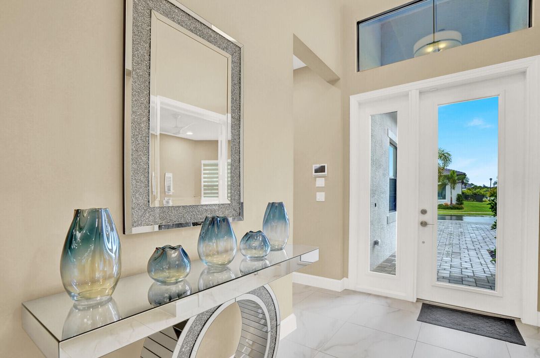 For Sale: $1,249,900 (2 beds, 2 baths, 2214 Square Feet)