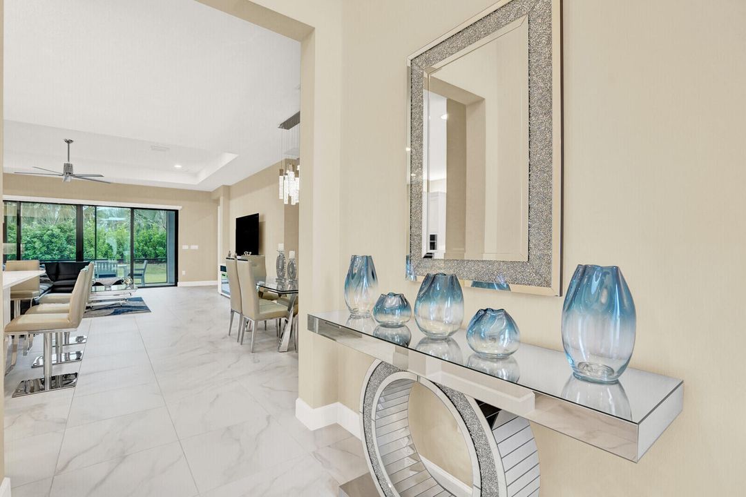 For Sale: $1,249,900 (2 beds, 2 baths, 2214 Square Feet)