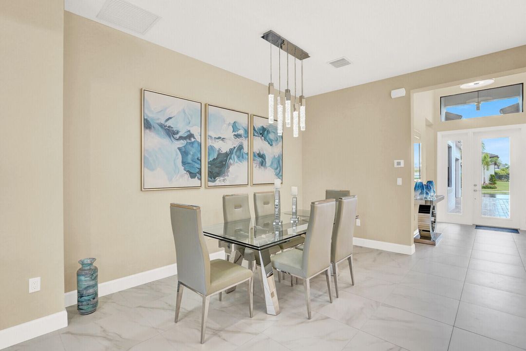 For Sale: $1,249,900 (2 beds, 2 baths, 2214 Square Feet)