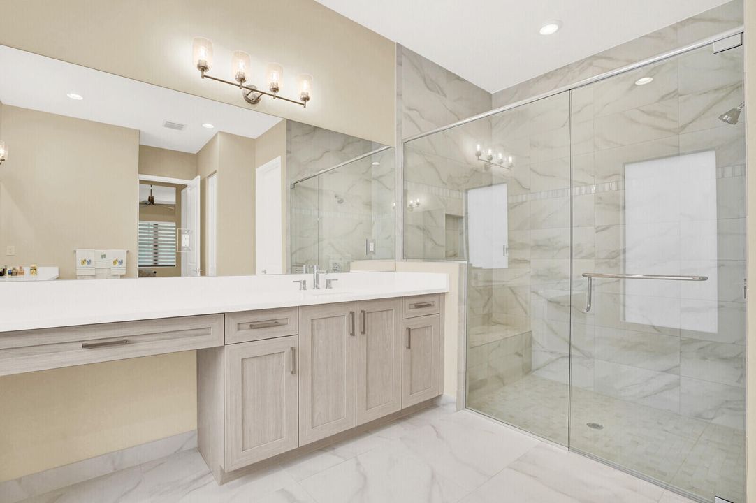 For Sale: $1,249,900 (2 beds, 2 baths, 2214 Square Feet)