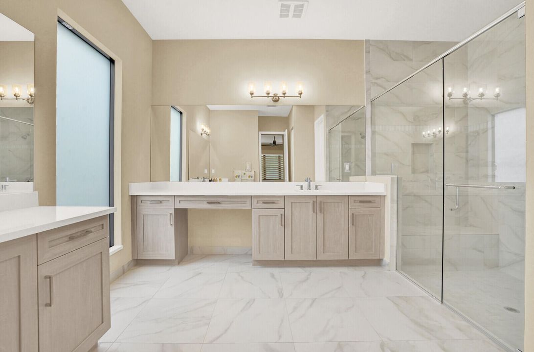 For Sale: $1,249,900 (2 beds, 2 baths, 2214 Square Feet)