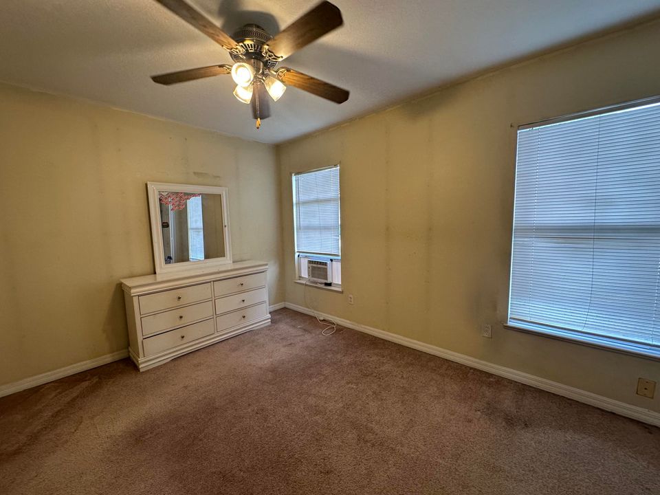 For Rent: $2,700 (3 beds, 3 baths, 2089 Square Feet)