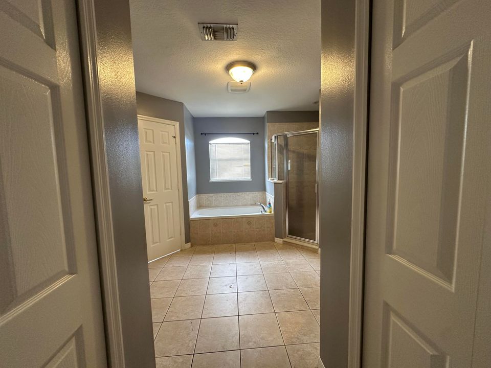 For Rent: $2,700 (3 beds, 3 baths, 2089 Square Feet)