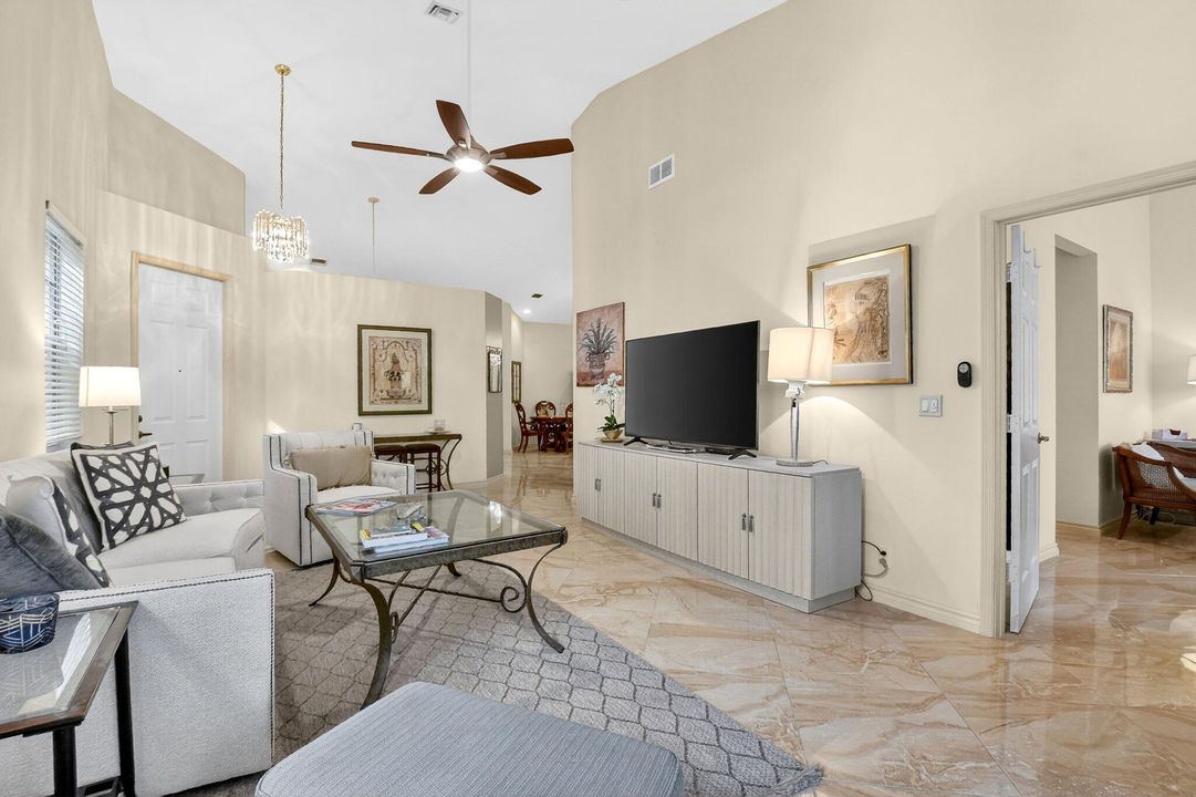 For Sale: $389,000 (2 beds, 2 baths, 1559 Square Feet)