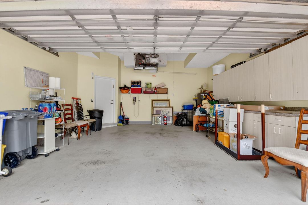 For Sale: $389,000 (2 beds, 2 baths, 1559 Square Feet)