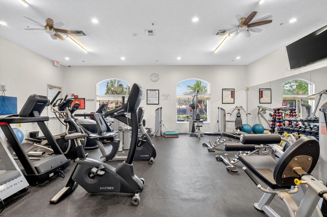 For Sale: $389,000 (2 beds, 2 baths, 1559 Square Feet)