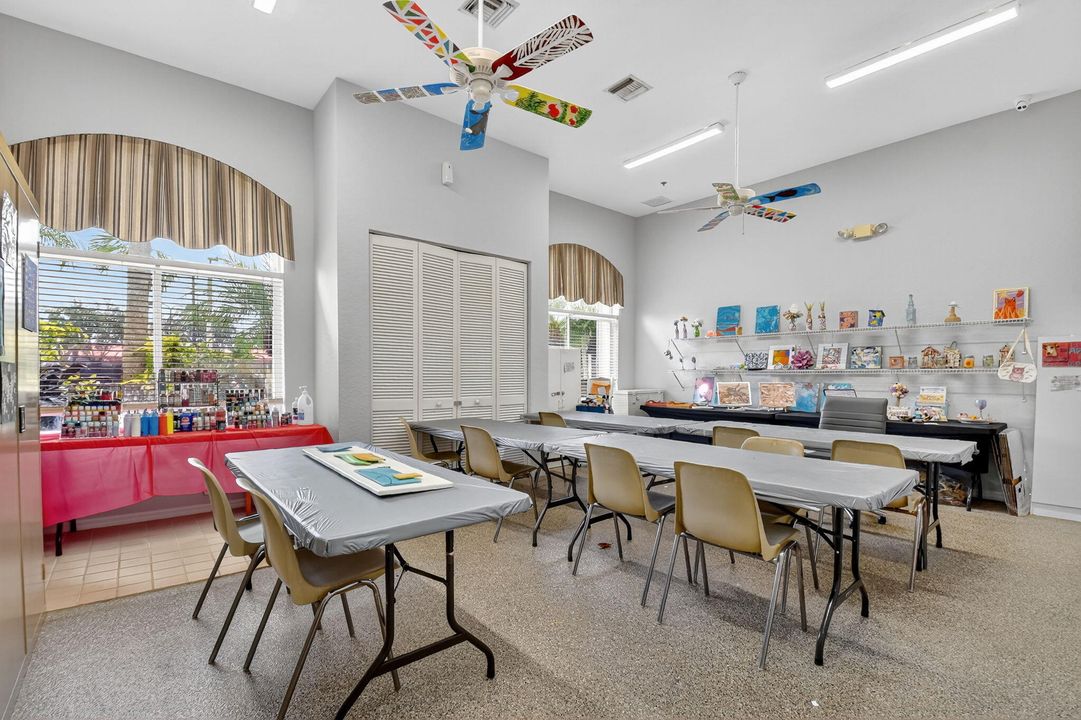 For Sale: $389,000 (2 beds, 2 baths, 1559 Square Feet)