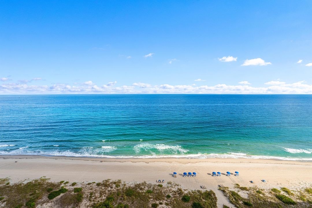 For Sale: $2,895,000 (3 beds, 2 baths, 2101 Square Feet)