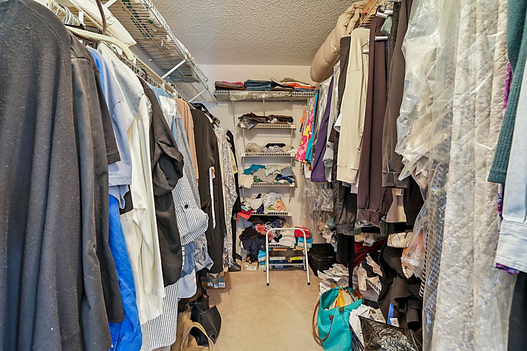 На продажу: $125,000 (2 спален, 2 ванн, 1145 Квадратных фут)