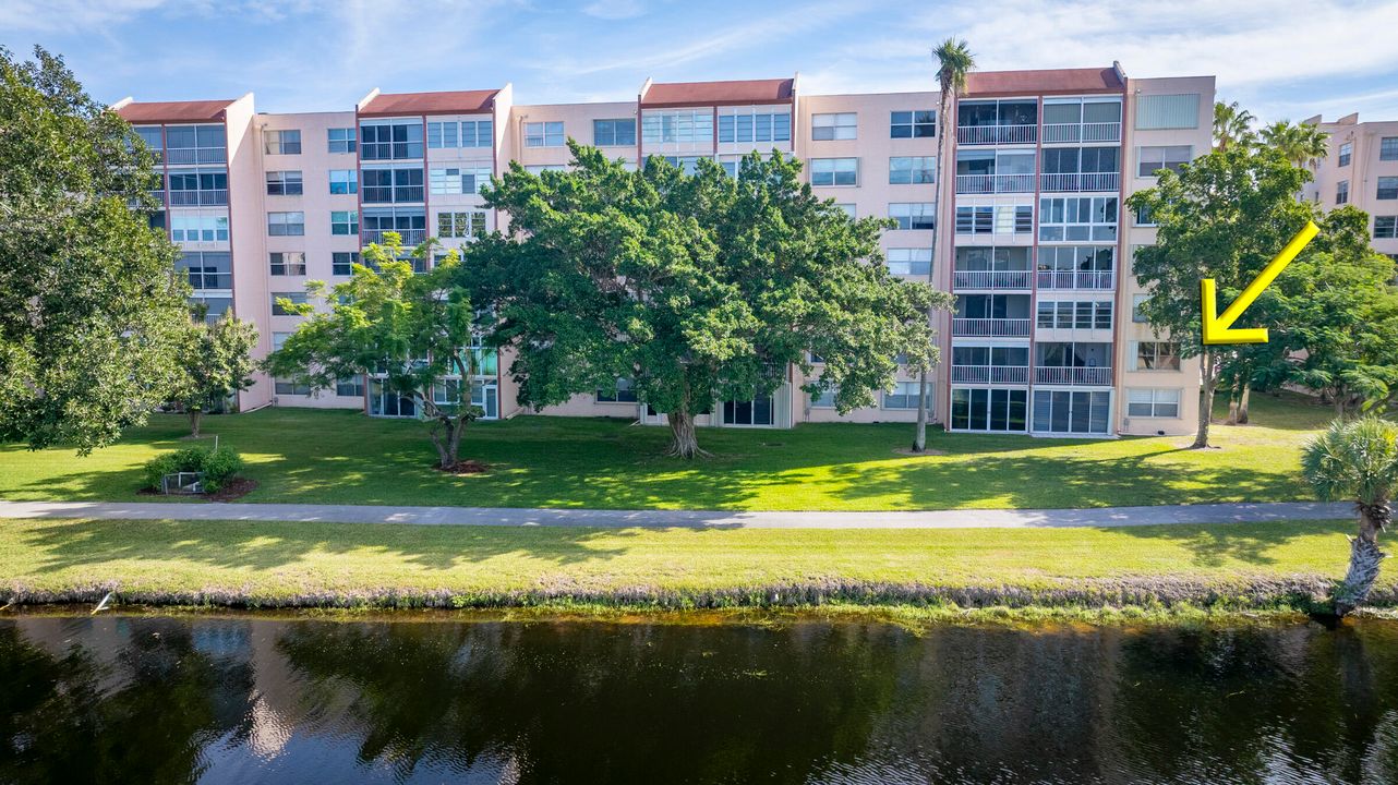 На продажу: $125,000 (2 спален, 2 ванн, 1145 Квадратных фут)