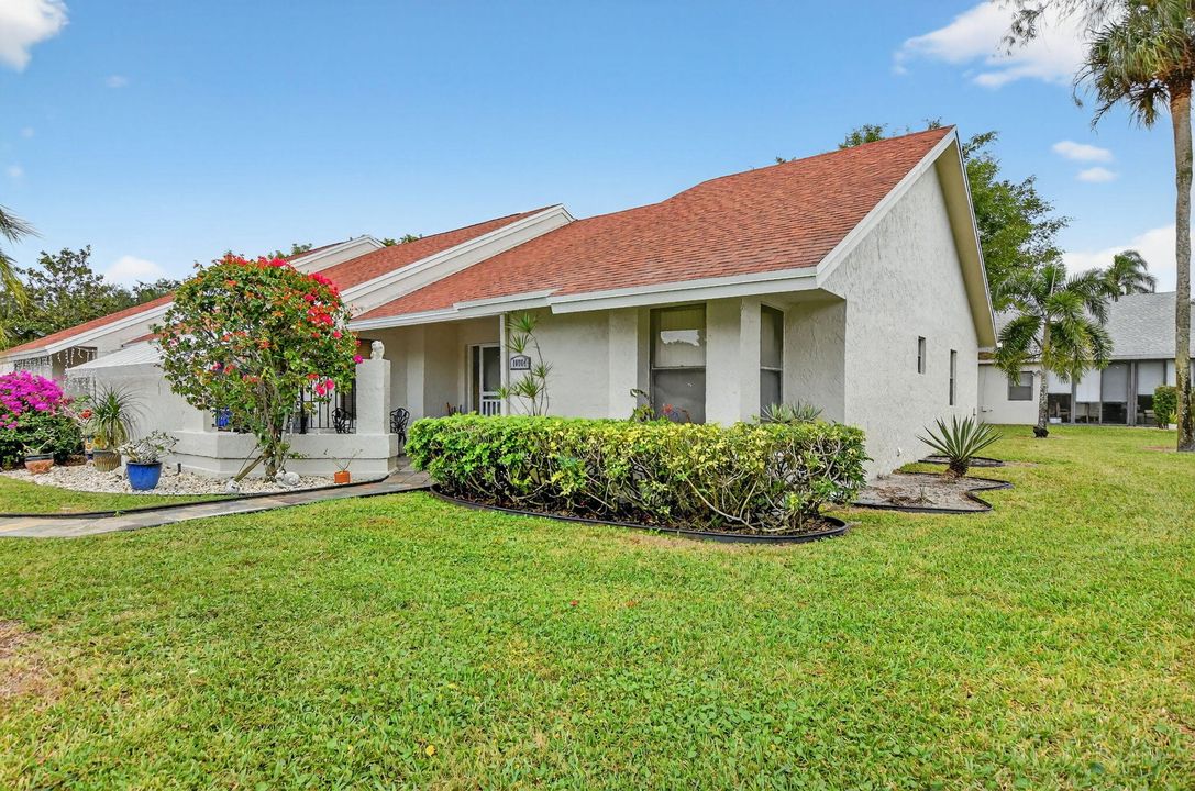 Active With Contract: $250,000 (2 beds, 2 baths, 1459 Square Feet)