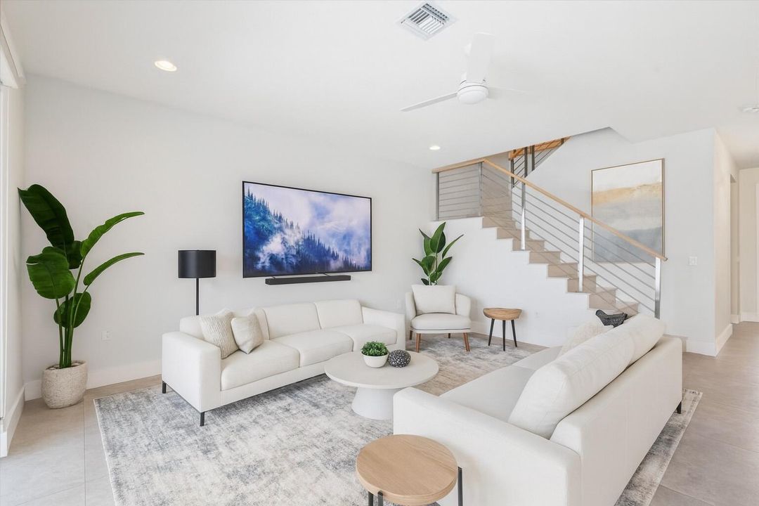 For Rent: $10,000 (6 beds, 5 baths, 4321 Square Feet)